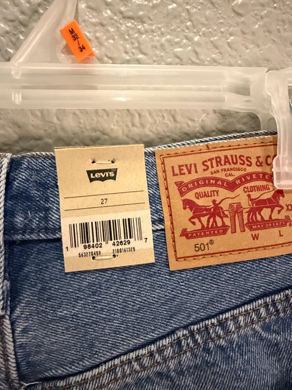 Levi's  501 Blue Distressed High-Rise Denim Shorts size 27 NEW - Picture 3 of 6